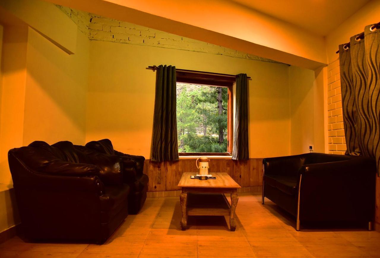 The Alpine Guest House 卡索尔 外观 照片